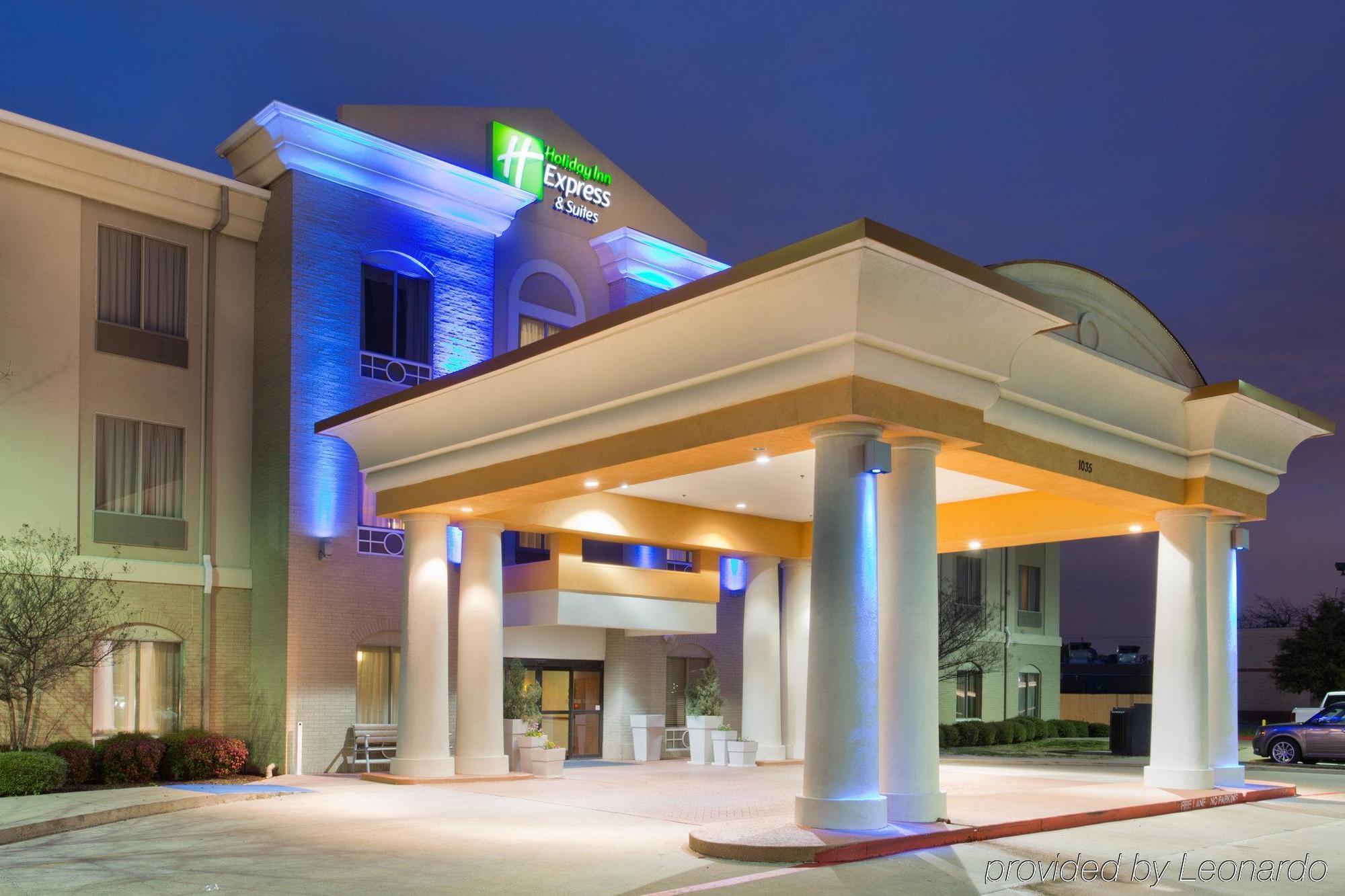 Holiday Inn Express & Suites Dallas - Duncanville, An Ihg Hotel Exterior photo